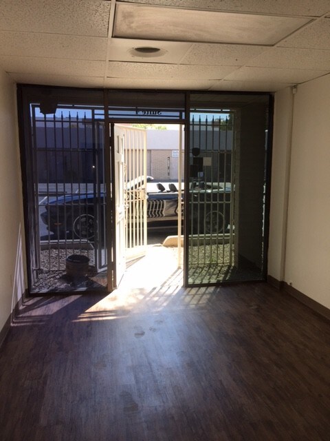 More Photos Of 3144 W Lewis Ave, Phoenix Warehouse For Lease