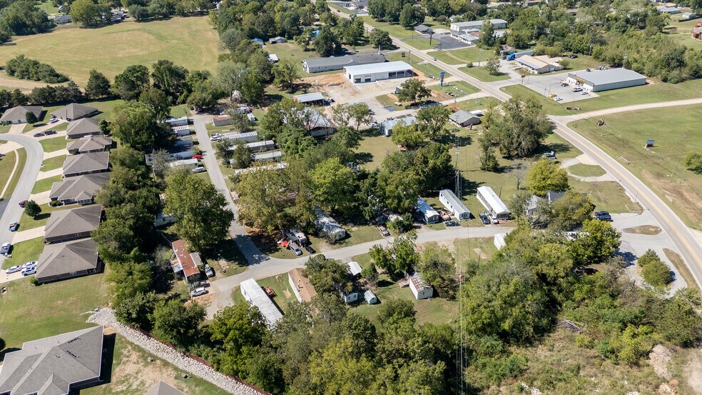 More Photos Of 1326 E 9th St, Mountain Home Manufactured Housing Mobile Home Park For Sale