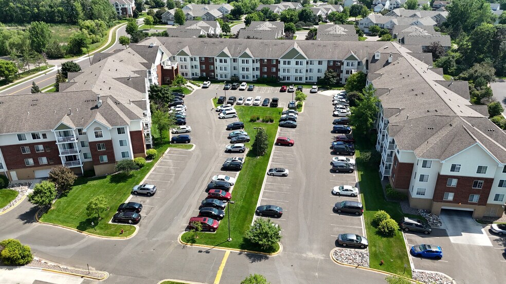 More Photos Of 9325 Garland Ave, Maple Grove Apartments For Sale