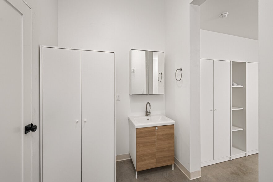 More Photos Of 18093 Lasso Loop, Penn Valley Apartments For Sale