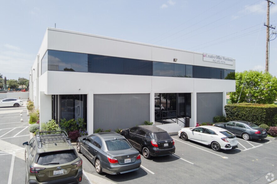 More Photos Of 2900 Orange Ave, Signal Hill Unknown For Lease