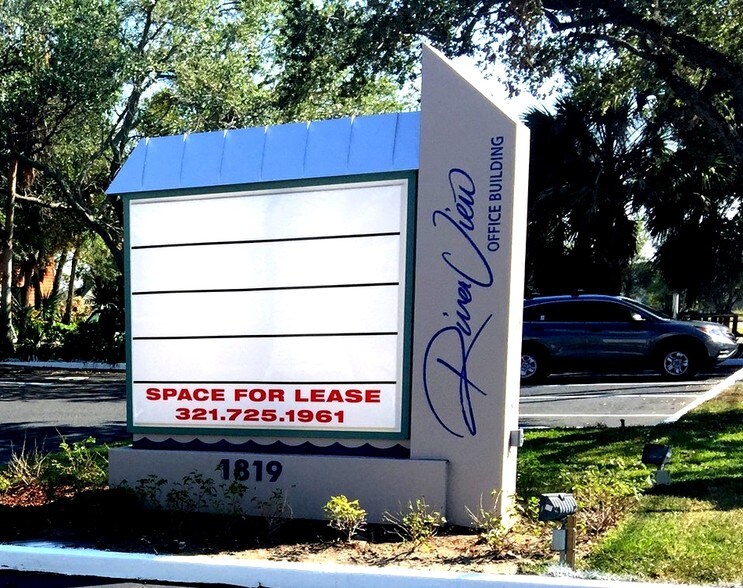 More Photos Of 1819 Riverview Dr, Melbourne Medical For Sale