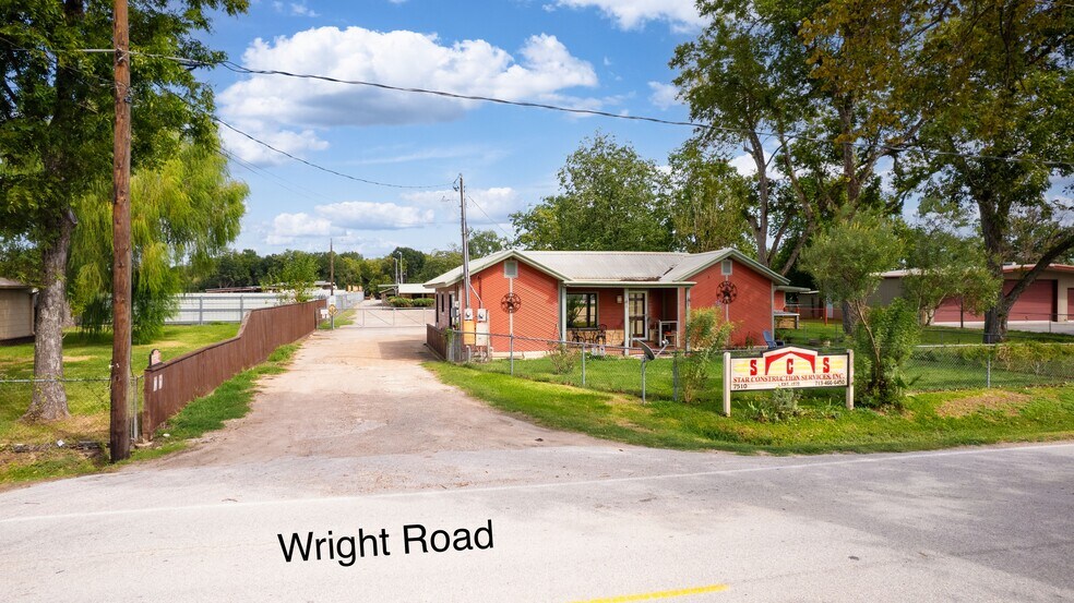 More Photos Of 7438 Wright Rd, Houston Light Distribution For Sale