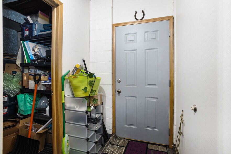 More Photos Of 2001 8th Ave SE, Minot General Retail For Sale