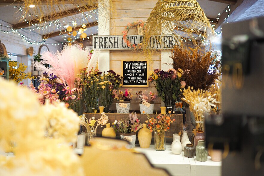 More Photos Of 222 S Main St, Colfax General Retail For Sale