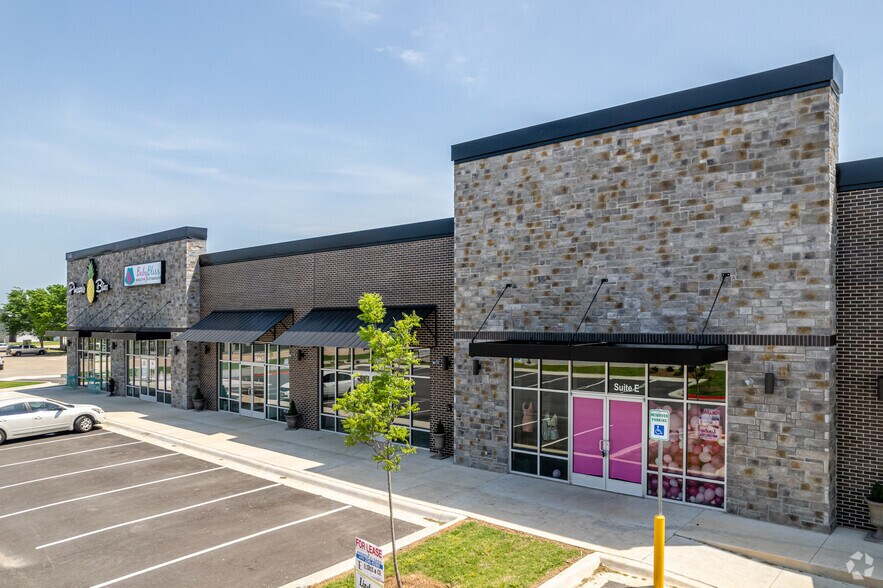 More Photos Of 1345 Henri De Tonti, Springdale Storefront For Lease