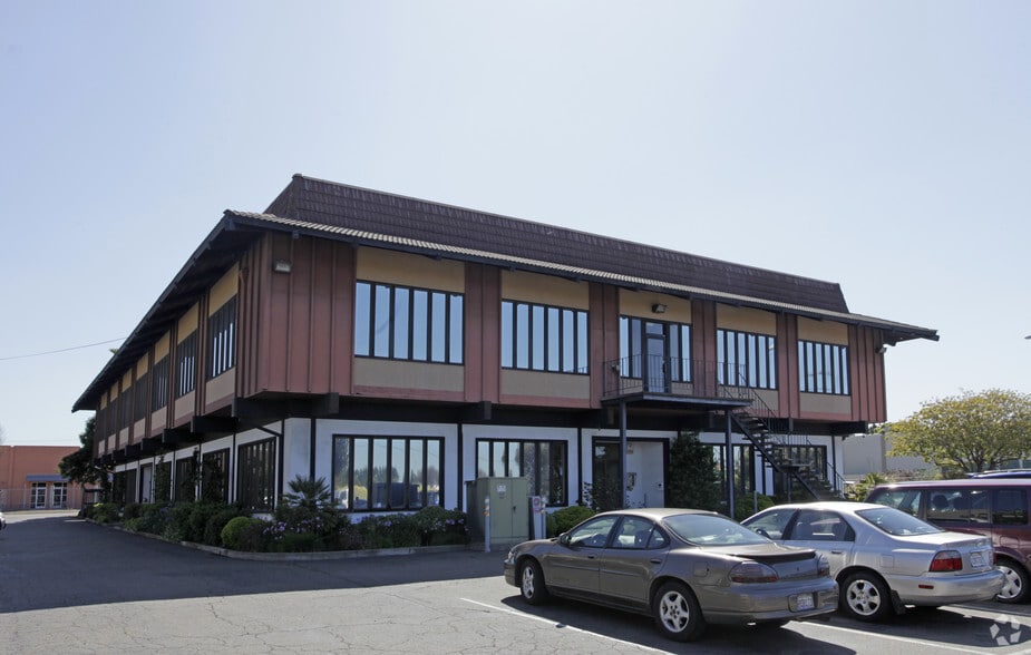 Primary Photo Of 8393 Capwell Dr, Oakland Office For Lease