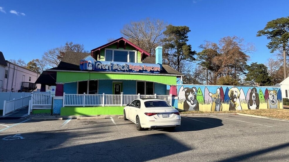 Primary Photo Of 2220 Laskin Rd, Virginia Beach Freestanding For Sale