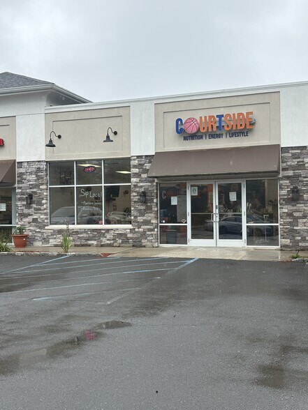 More Photos Of 3466 Main St, Coventry Unknown For Lease