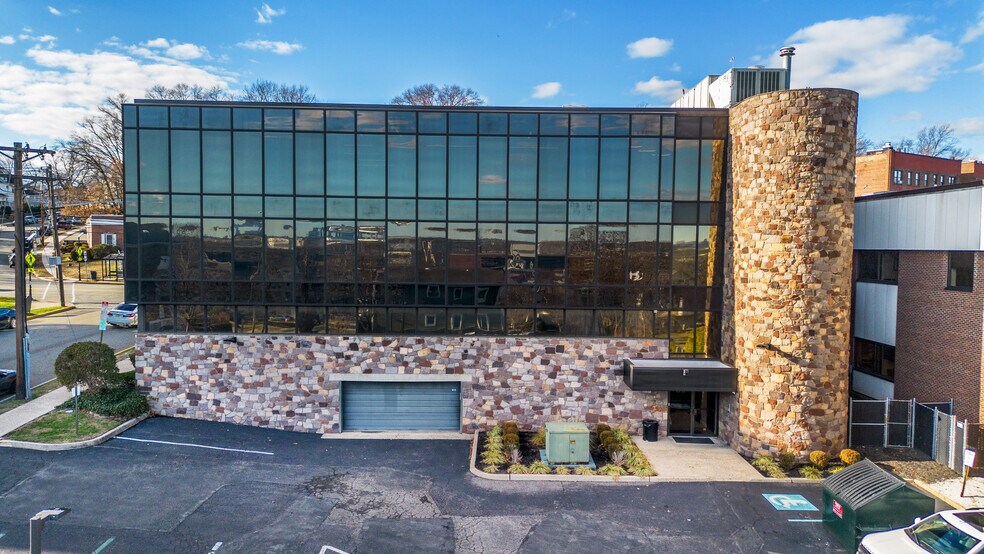 More Photos Of 85 Orient Way, Rutherford Loft Creative Space For Lease