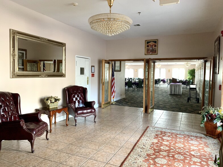 More Photos Of 746 Route 23B, Catskill Restaurant For Sale