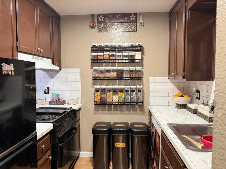 More Photos Of 1821 Hill Ave, Hayward Apartments For Sale