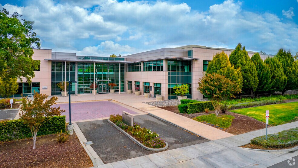 More Photos Of 2475 Hanover St, Palo Alto Office For Lease