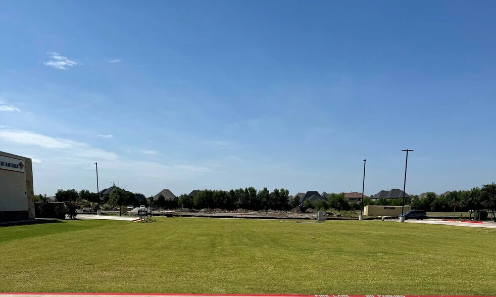 More Photos Of 1895 University Dr, Frisco Land For Lease
