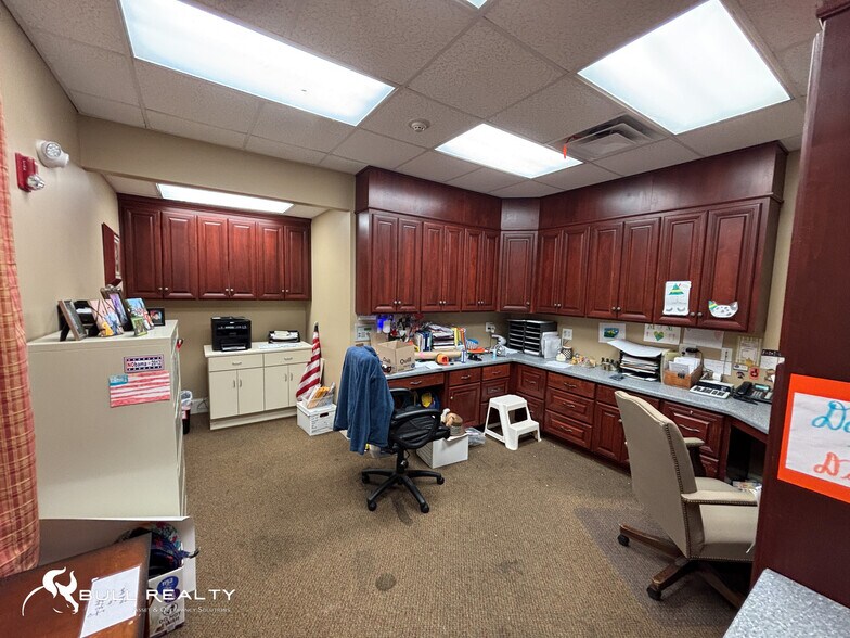 More Photos Of 231 Lana Dr, Gray Daycare Center For Sale