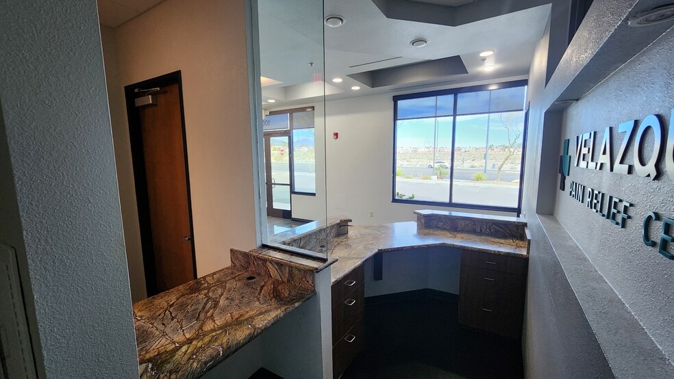 More Photos Of 8845 W Flamingo Rd, Las Vegas Medical For Lease
