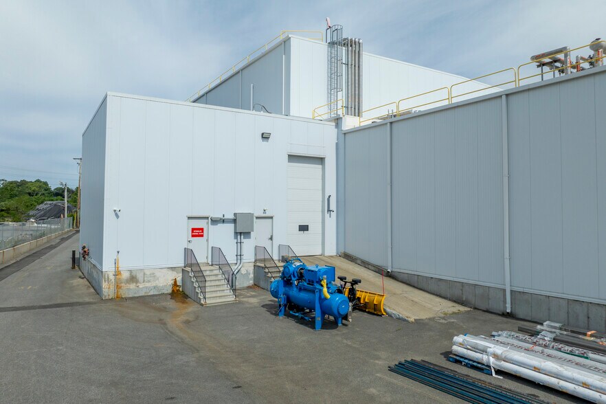 More Photos Of 81 Ingell St, Taunton Refrigeration Cold Storage For Sale