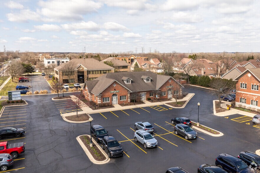More Photos Of 7440 W College Dr, Palos Heights Medical For Lease