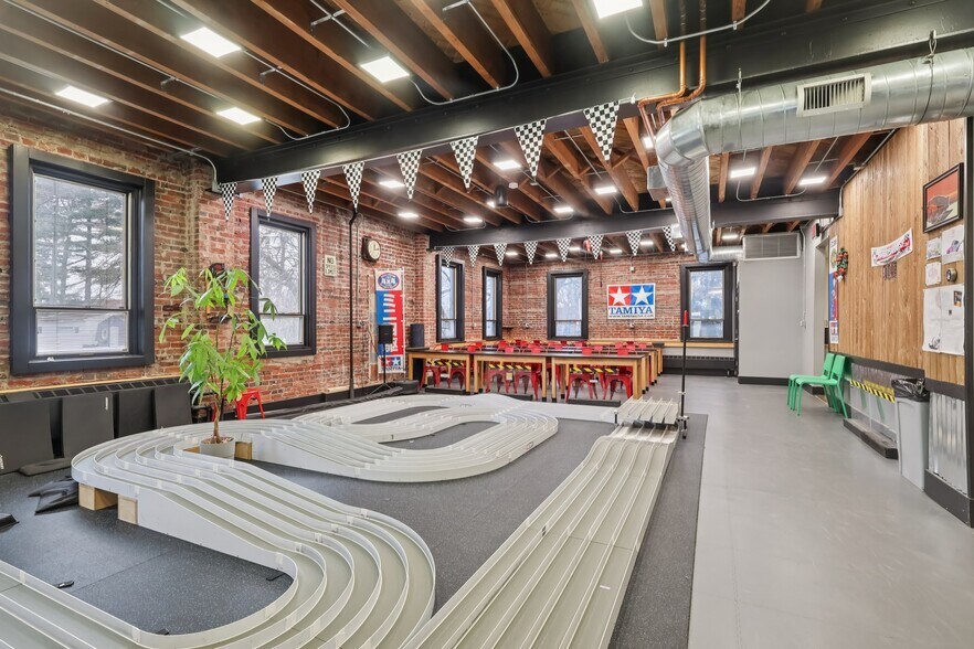 More Photos Of 2595 Yardville Hamilton Square Rd, Hamilton Office For Sale
