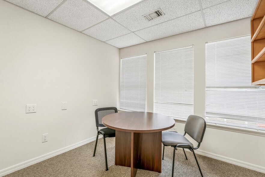 More Photos Of 1507 20th St, Vero Beach Medical For Lease