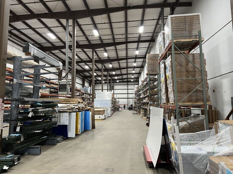 More Photos Of 299 Industrial Park Rd, Middletown Warehouse For Lease