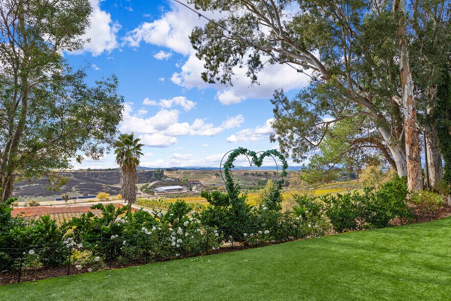 More Photos Of 40620 Calle Contento, Temecula Winery Vineyard For Sale