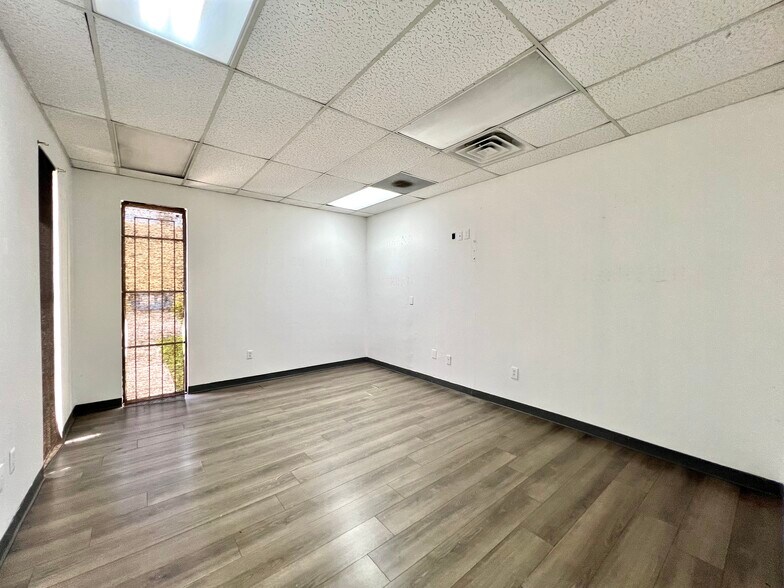 More Photos Of 3425 NW 73rd Ave, Miami Office For Lease