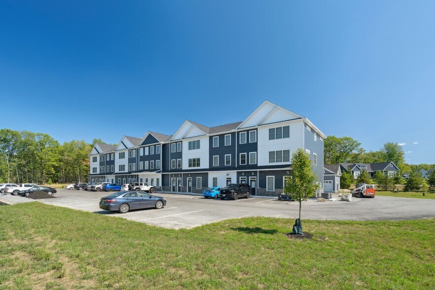 Primary Photo Of 3 Quill Lane, Barrington Apartments For Lease