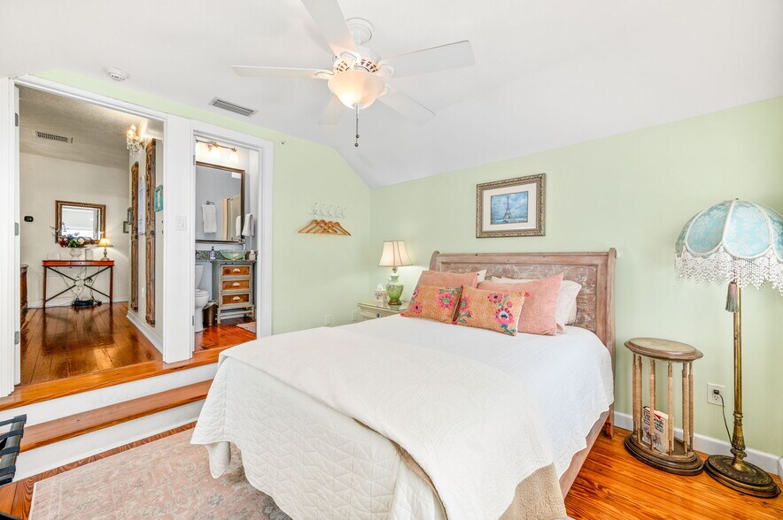 More Photos Of 89 Cedar St, Saint Augustine Hotel For Sale