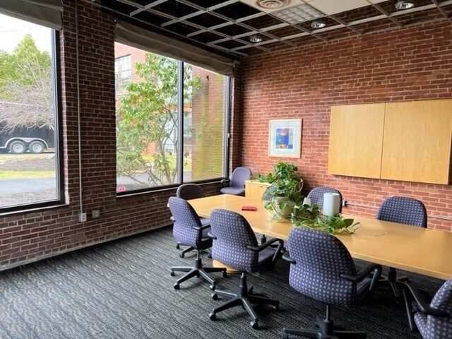 More Photos Of 73 Pickering Rd, Rochester Coworking Space