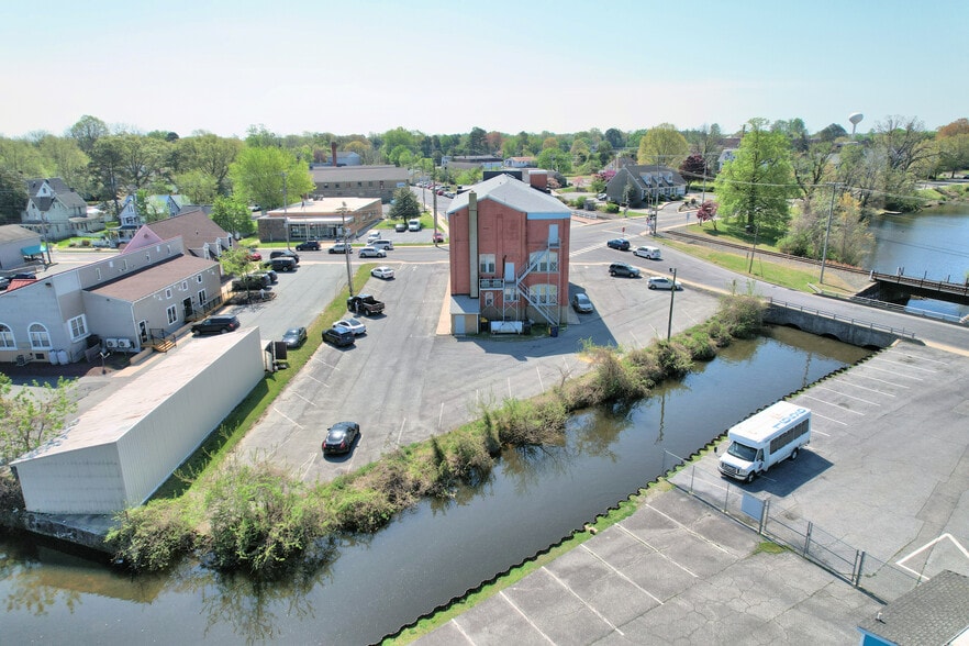 More Photos Of 125 Causey Ave, Milford Office For Sale