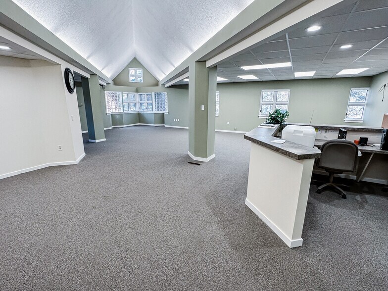 More Photos Of 4649 N Breton Ct SE, Grand Rapids Medical For Sale