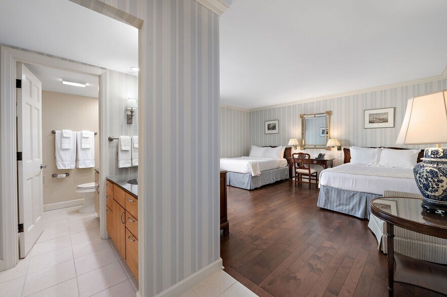 More Photos Of 1442 Coraopolis Heights Rd, Moon Township Hospitality For Sale