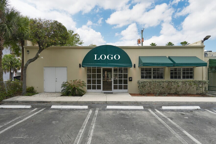 More Photos Of 7313 SW 59th Ct, South Miami Storefront Retail Office For Lease