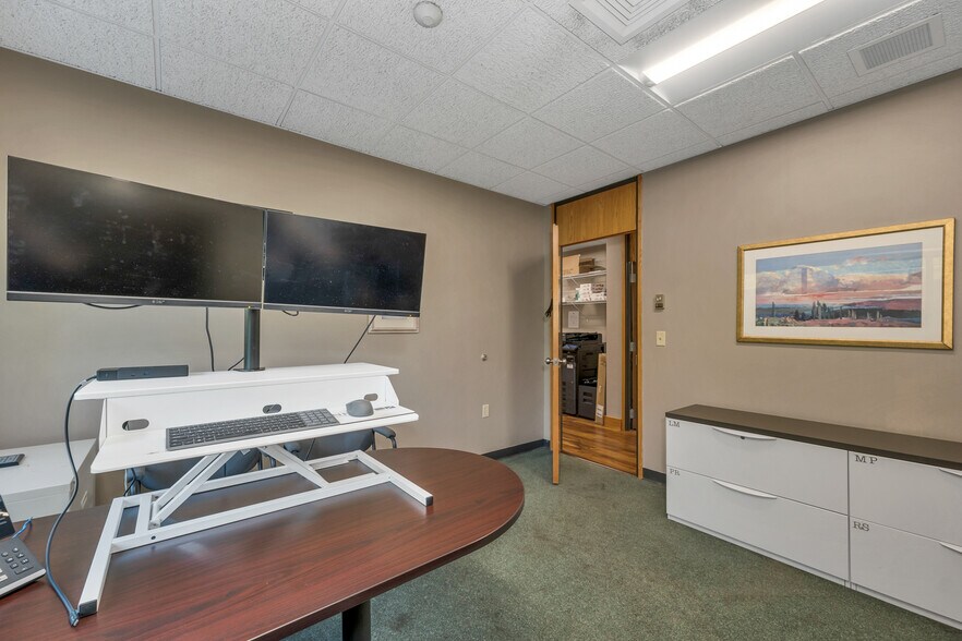 More Photos Of 231 Sutton St, North Andover Medical For Sale