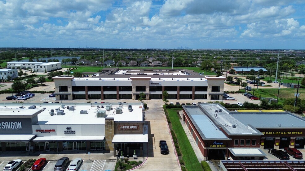 More Photos Of 2941 Broadway Bend Dr, Pearland Office For Lease