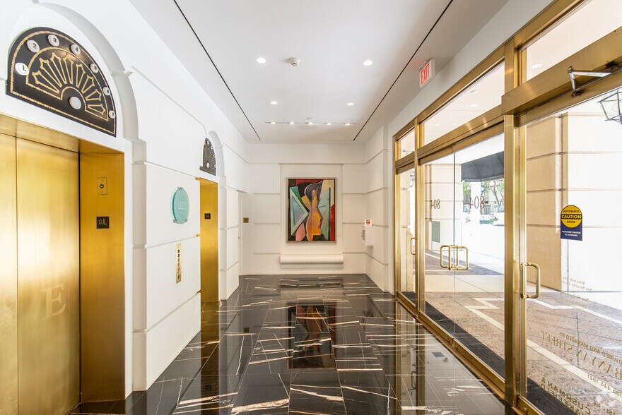 More Photos Of 800 S Douglas Rd, Coral Gables Unknown For Lease