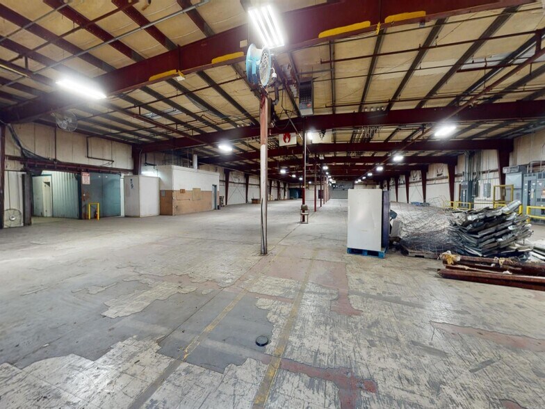 More Photos Of 103 Red Bridge Rd, De Queen Warehouse For Sale