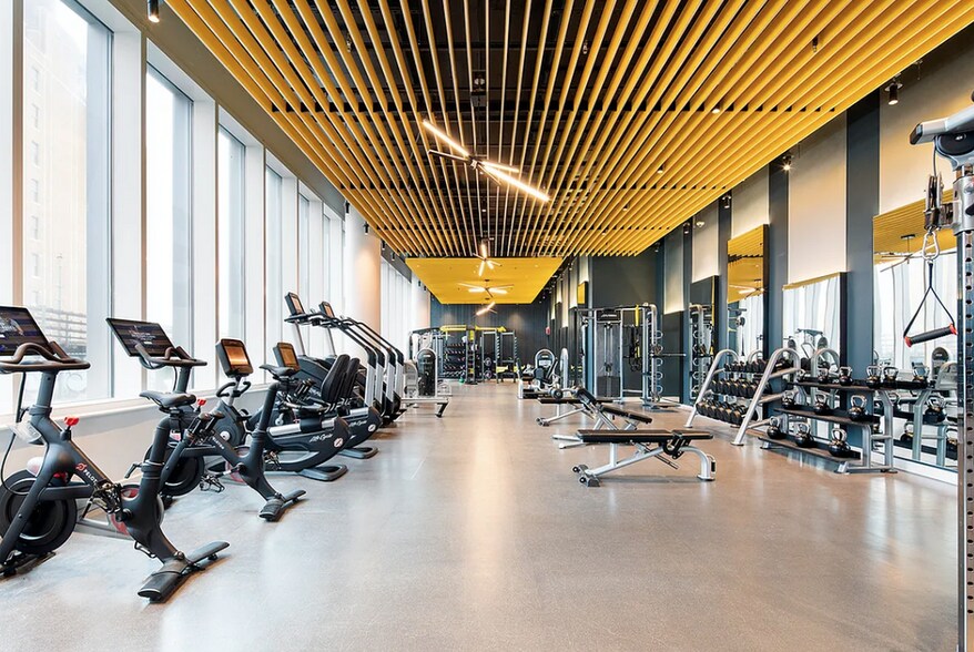 More Photos Of 29-22 Northern Blvd, Long Island City Multifamily For Sale