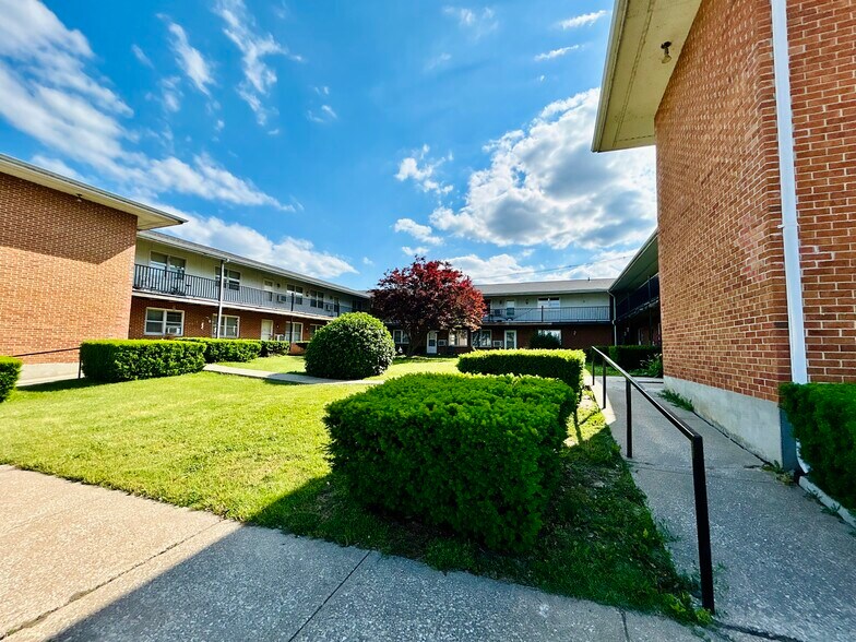 More Photos Of 207 S Main St, Louisiana Apartments For Sale