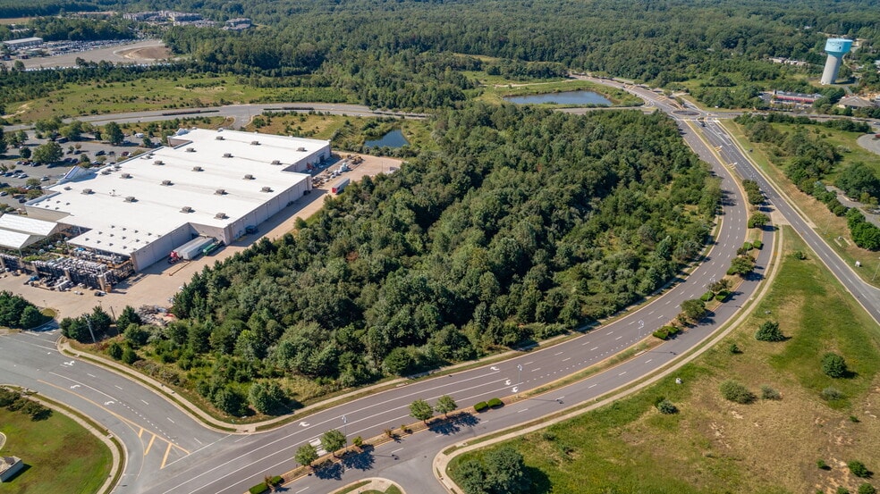 More Photos Of Celebrate Virginia Parkway Pky @ McWhirt Loop, Fredericksburg Land For Sale