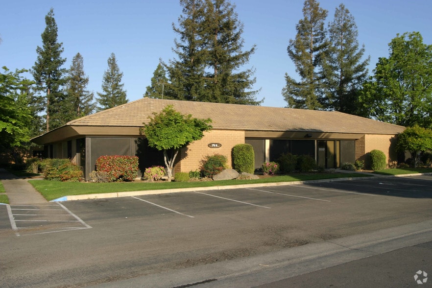 More Photos Of 744 E Bullard Ave, Fresno Office For Sale