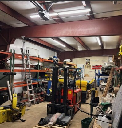 More Photos Of N7153 E Plaza Dr, Beaver Dam Freestanding For Lease