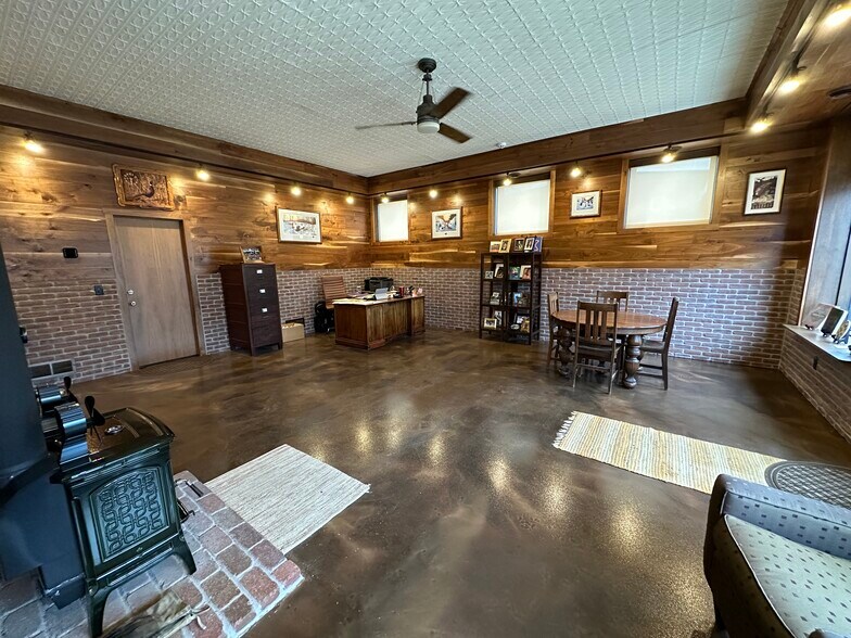 More Photos Of 62 Hamline Ave S, Saint Paul Freestanding For Lease