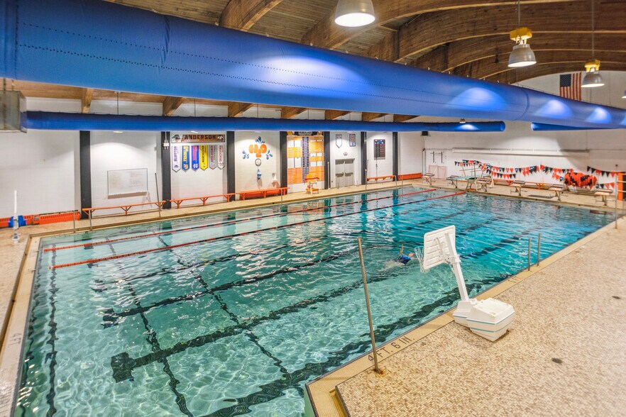 More Photos Of 1410 University Blvd, Anderson Schools For Sale