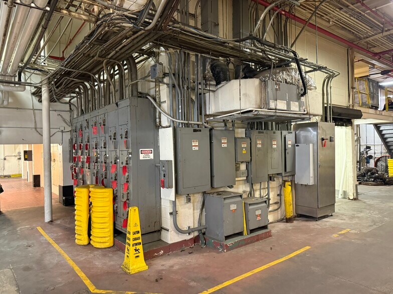 More Photos Of 330 N US Highway 1, Fort Pierce Food Processing For Sale
