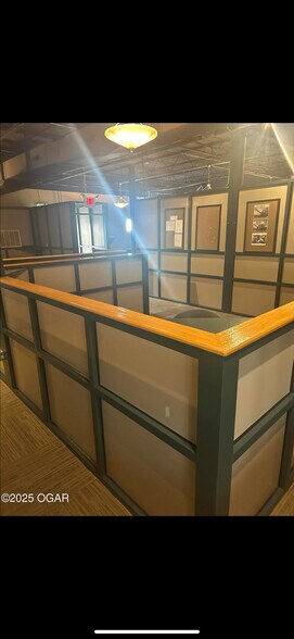 More Photos Of 108 Dairy st, Monett Office For Sale
