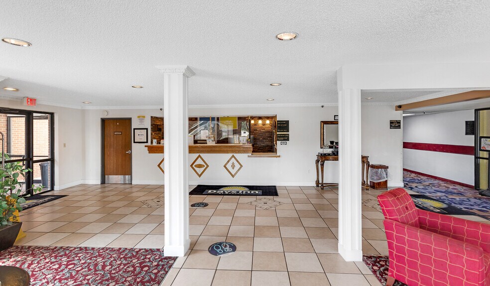 More Photos Of 912 US Highway 65/82 South, Lake Village Hotel For Sale