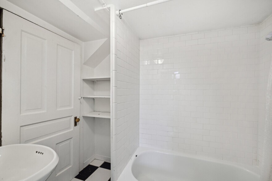 More Photos Of 609 6th Ave, Salt Lake City Apartments For Sale