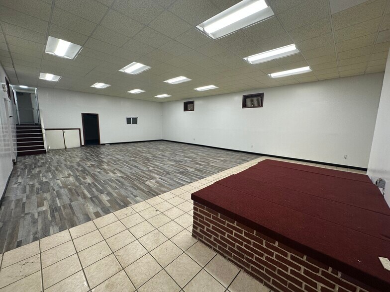 More Photos Of 346 Denison St, Baltimore Religious Facility For Sale